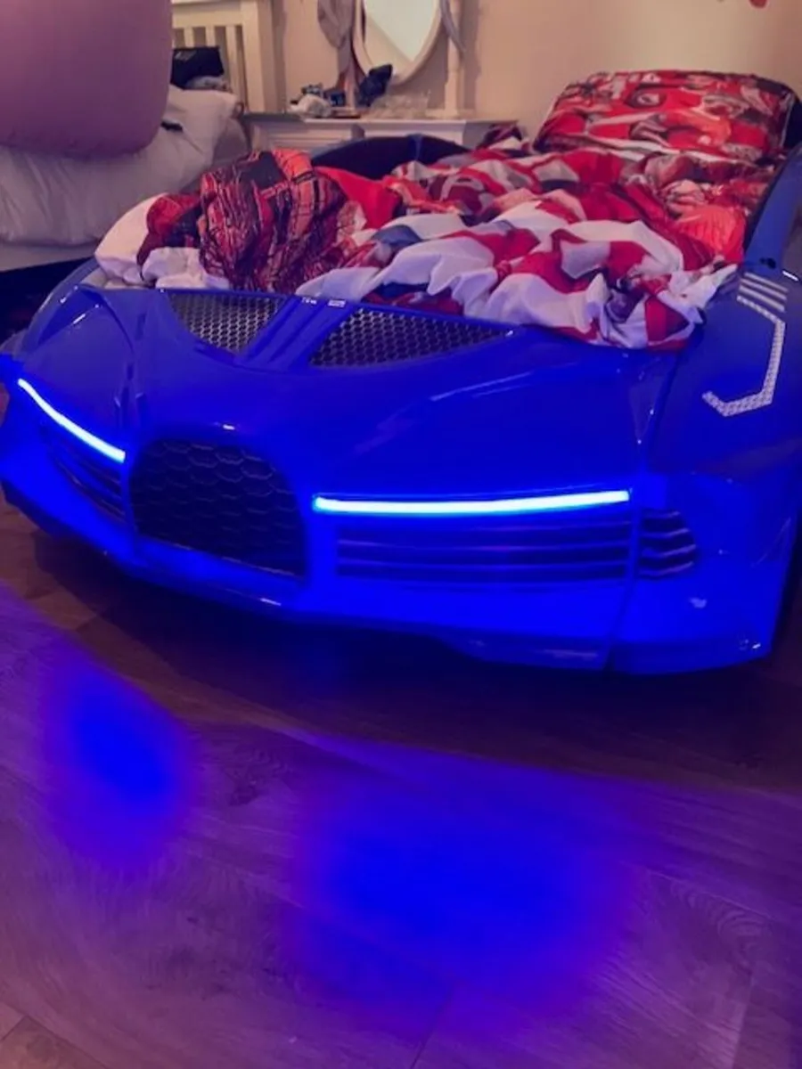 Kids Novelty Racing Car Bed - Image 2