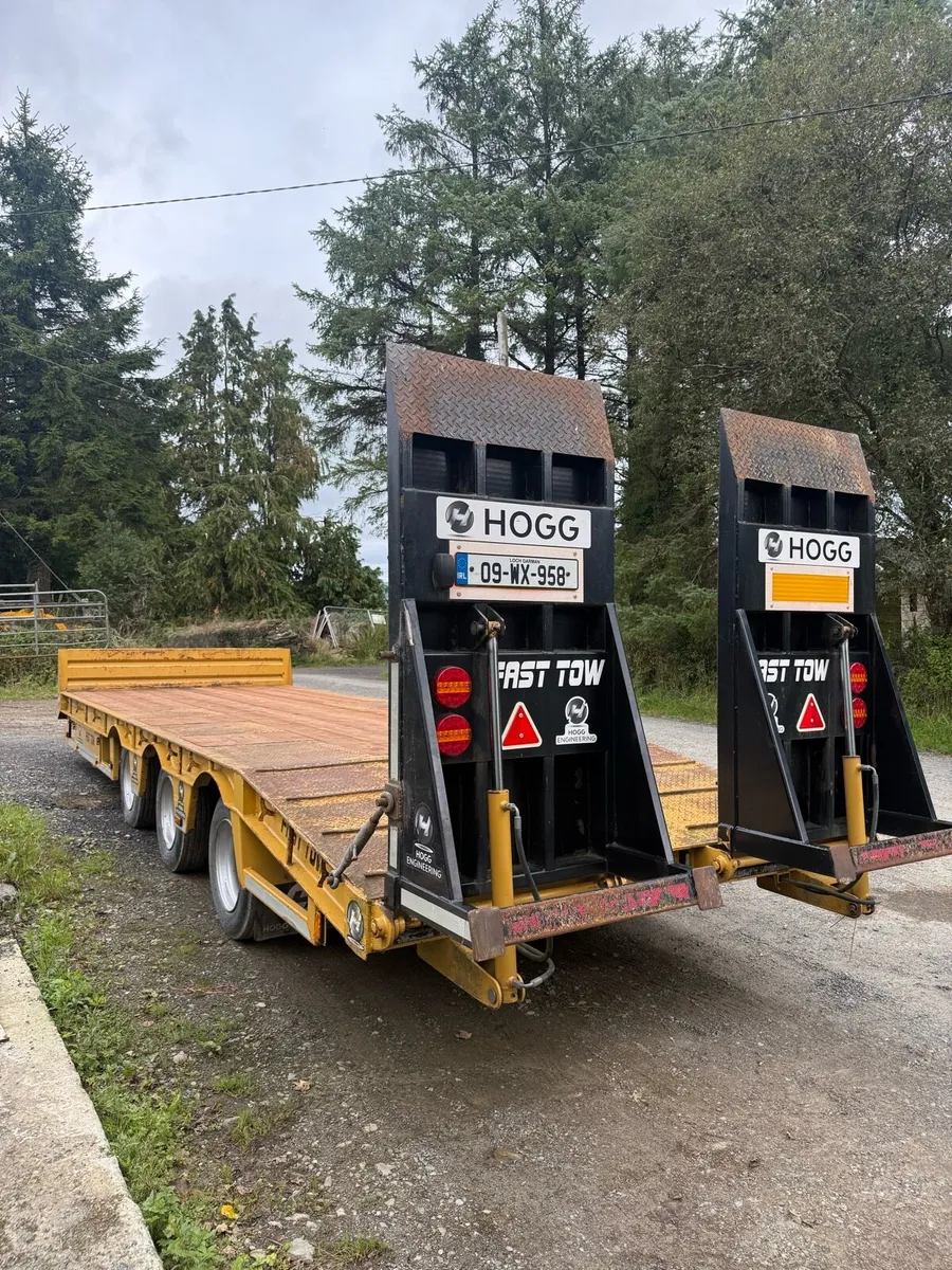 Hogg low loader - Image 4