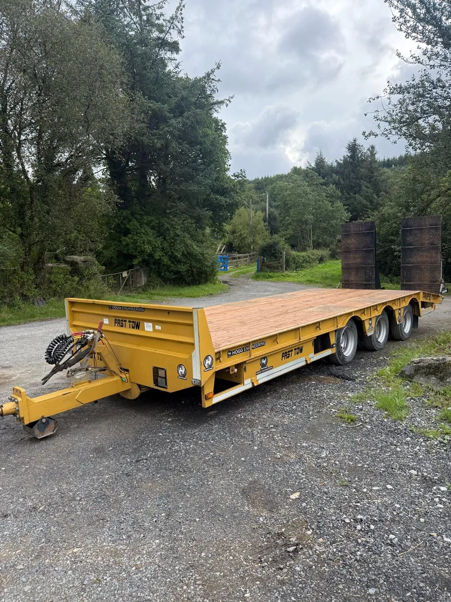 Hogg low loader - Image 1