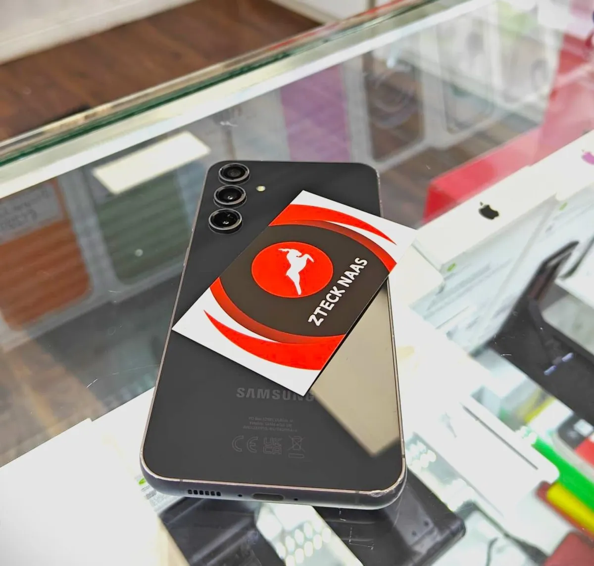 Samsung S23 FE Samsung S23 FE  Samsung S23 FE