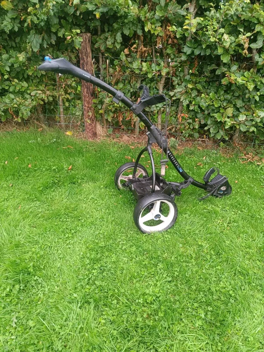 Motocaddy S3 Electric Golf Trolley - Image 2