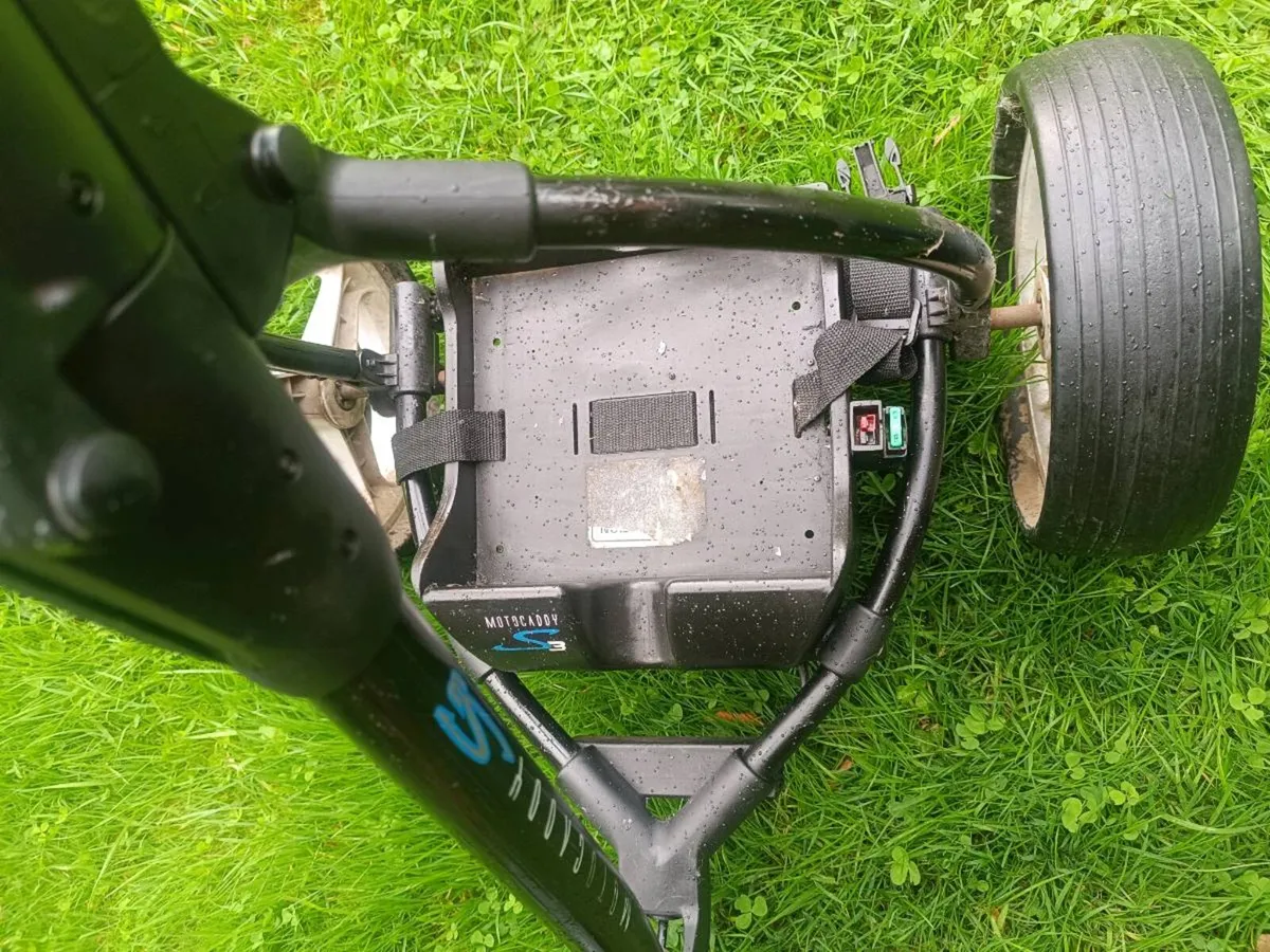 Motocaddy S3 Electric Golf Trolley - Image 4