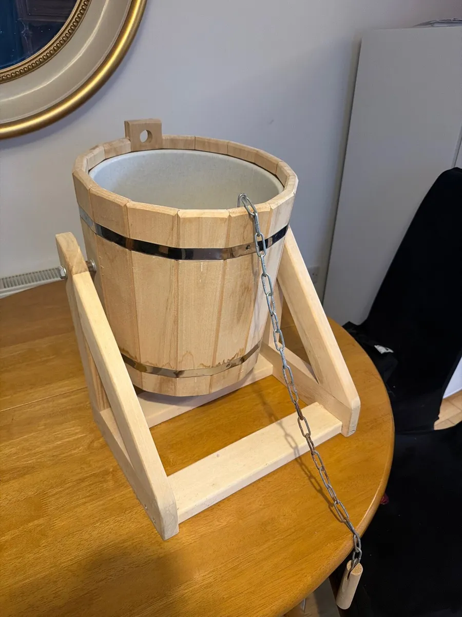 Cold shower bucket - Image 1