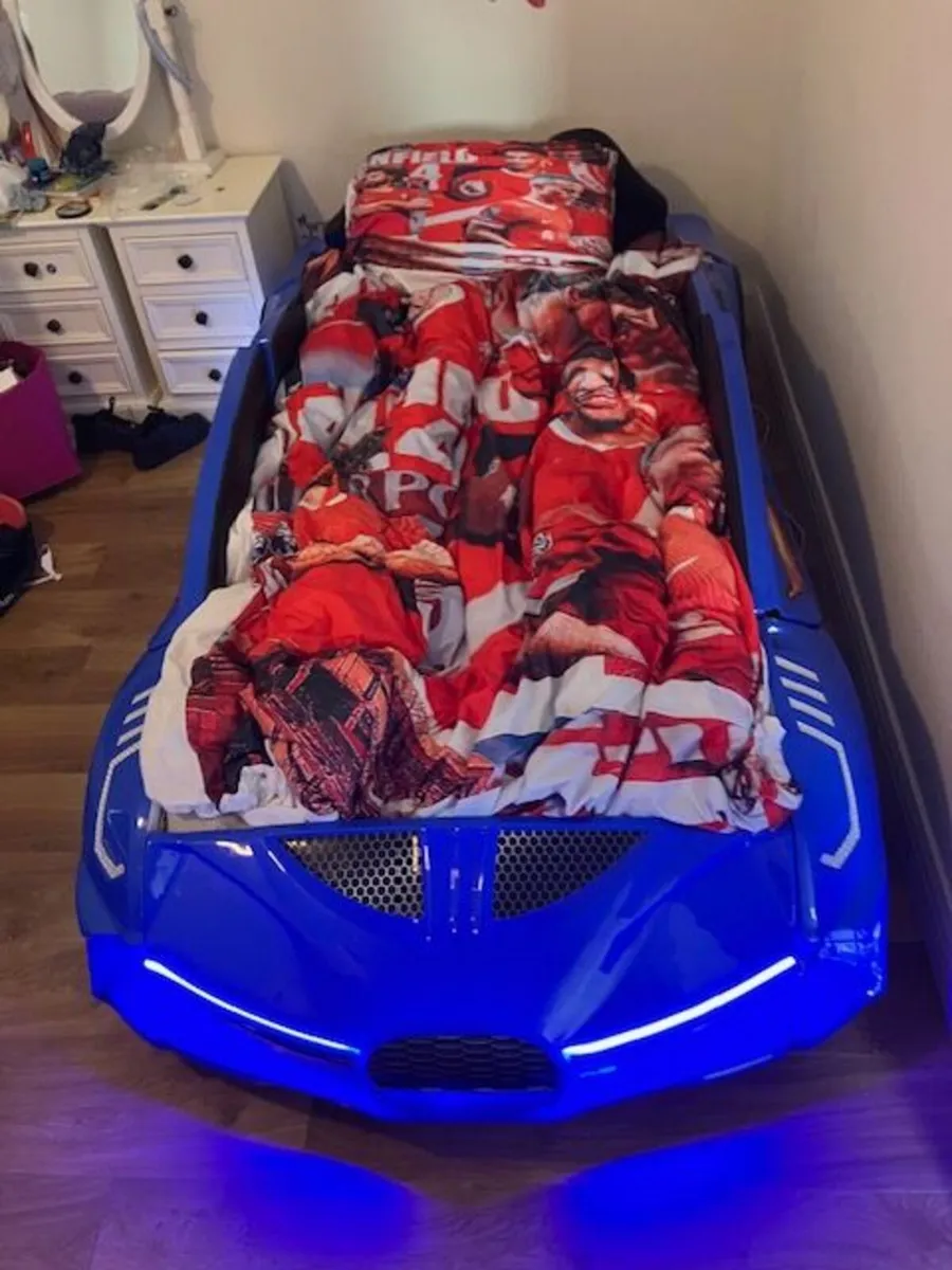 Kids Novelty Racing Car Bed - Image 3
