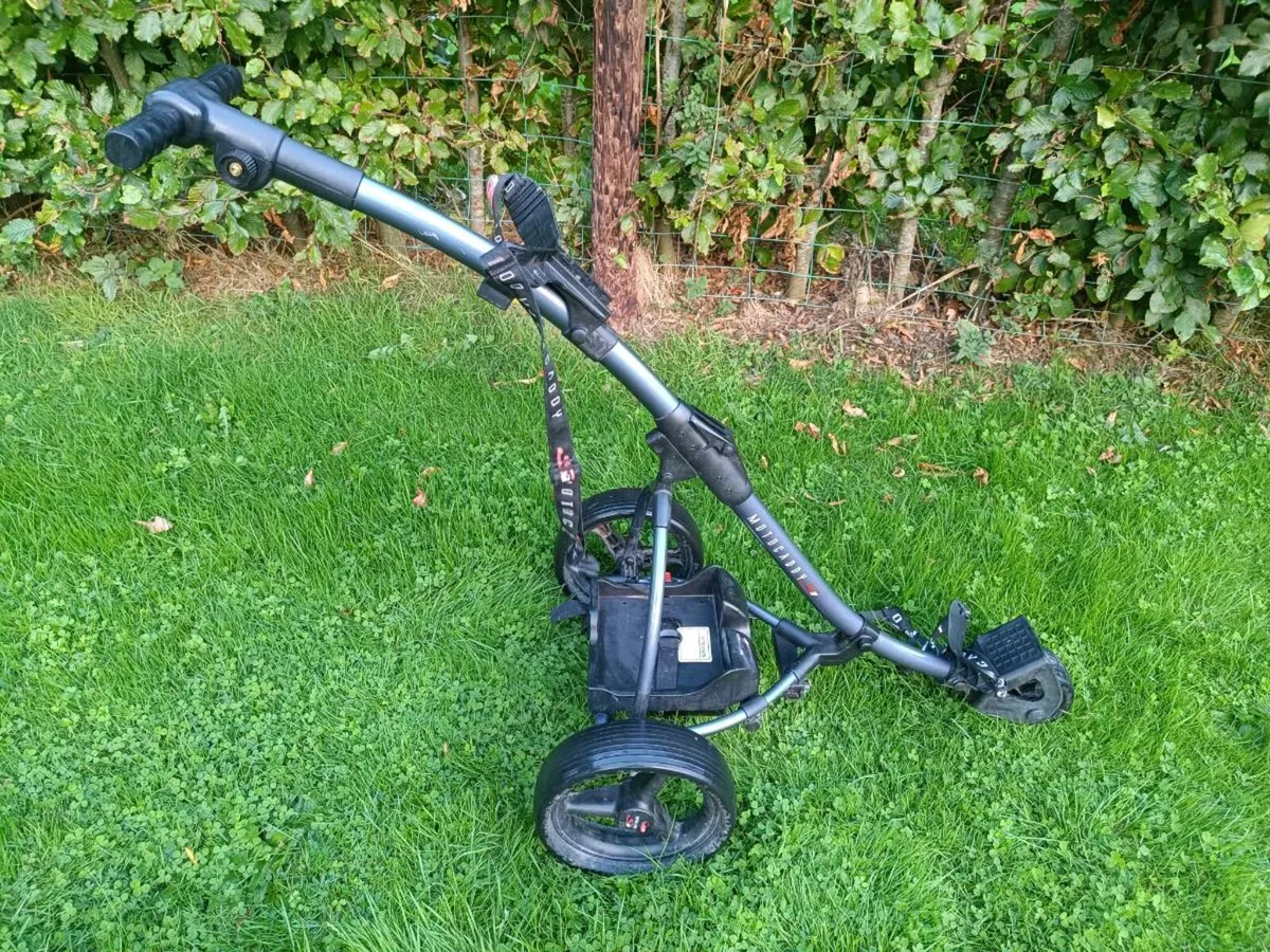 Motocaddy S1 Electric Golf Trolley - Image 3