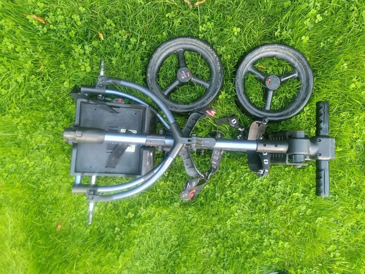 Motocaddy S1 Electric Golf Trolley - Image 4