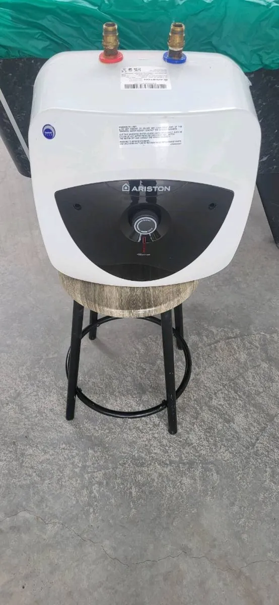 Water heater - Image 2