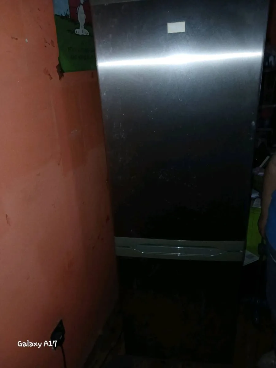Zanussi fridge freezer - Image 1
