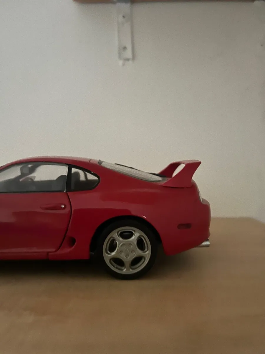 Toyota supra 1:18 - Image 3