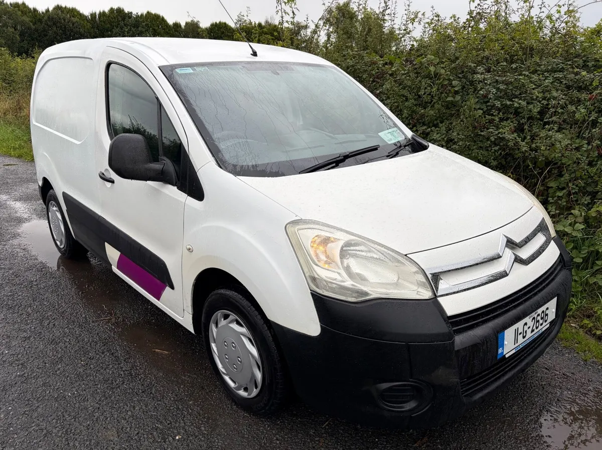Citroen Berlingo 1.6Hdi 2011 3 Seater - Image 2