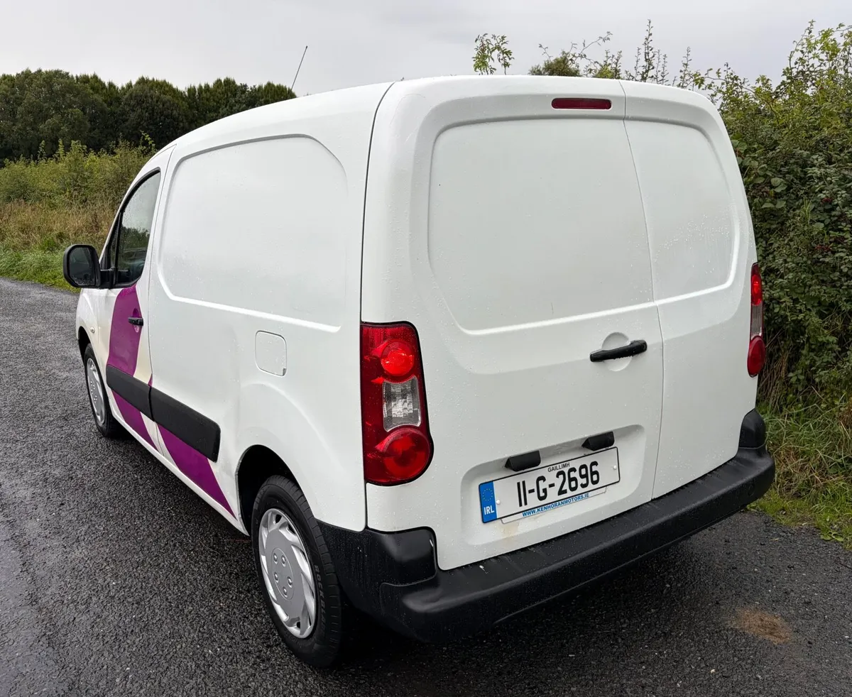 Citroen Berlingo 1.6Hdi 2011 3 Seater - Image 4