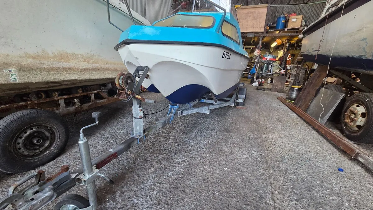 Pilot 460 Fishing Boat - Image 3