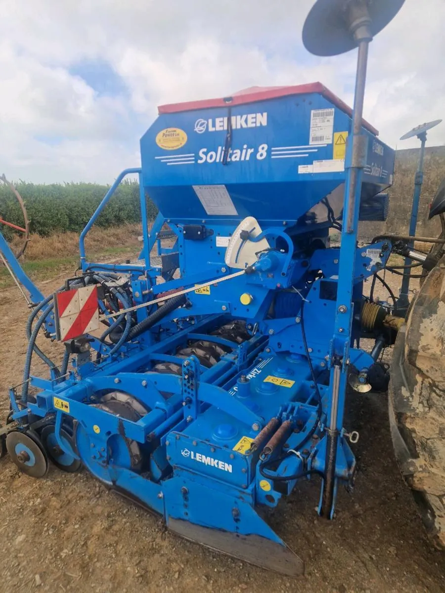 Seed drill - Image 2