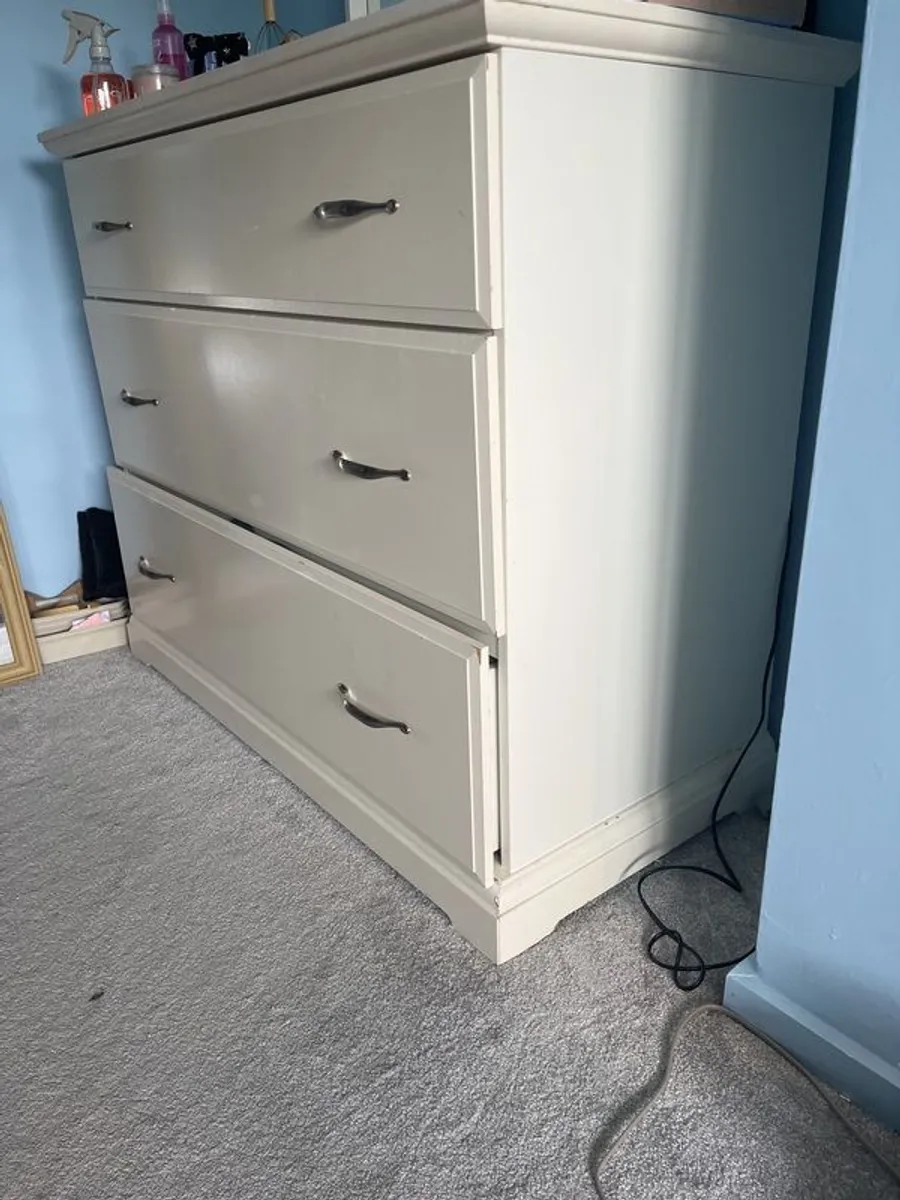 white chest of drawers - Image 3