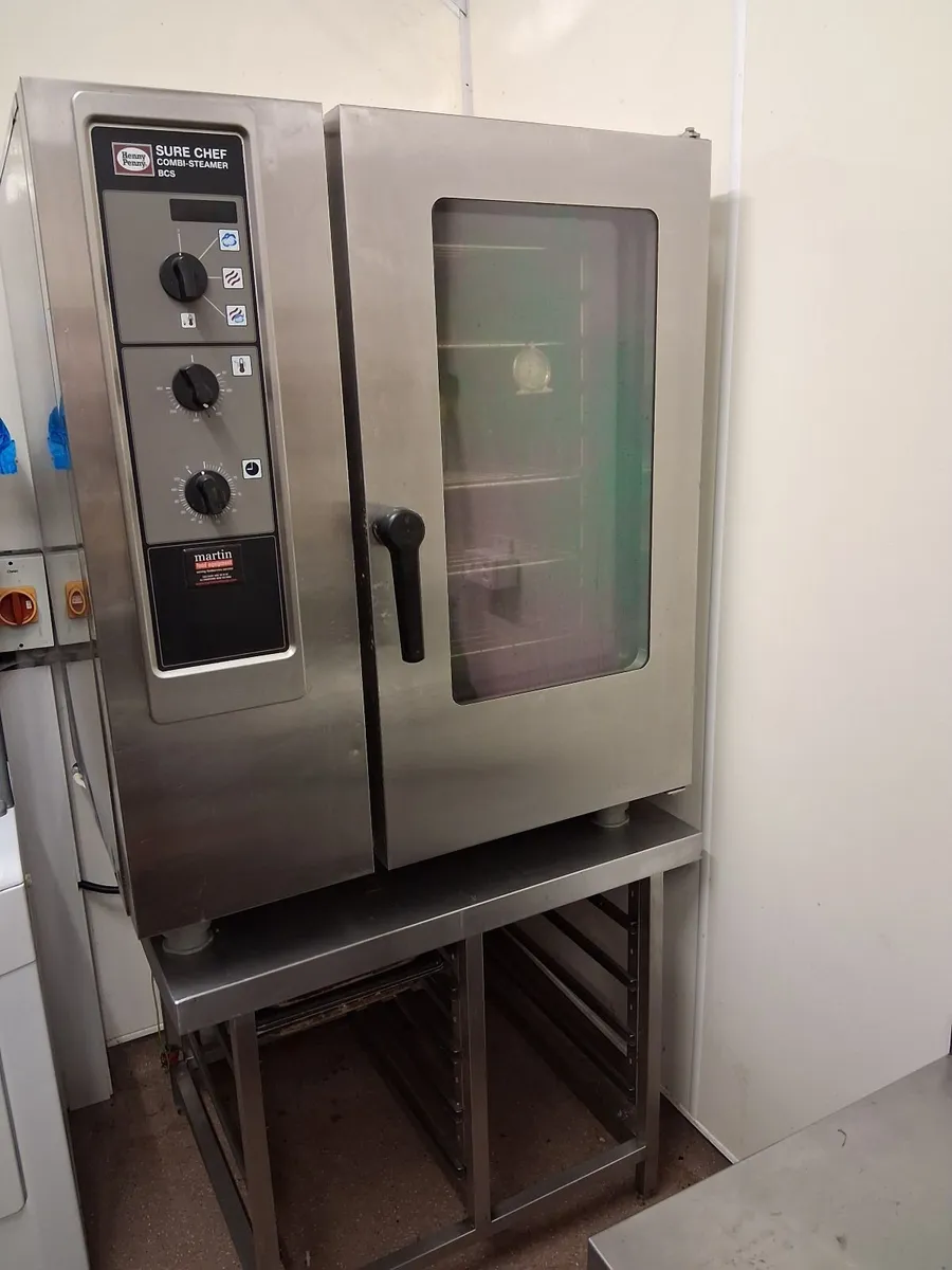 Catering equipment - Image 1