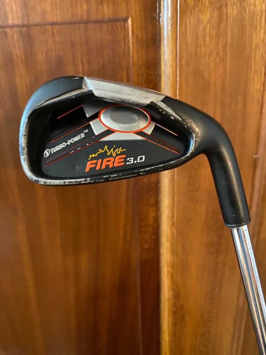 Beautiful Starter set of irons & Waterproof Bag - Image 2