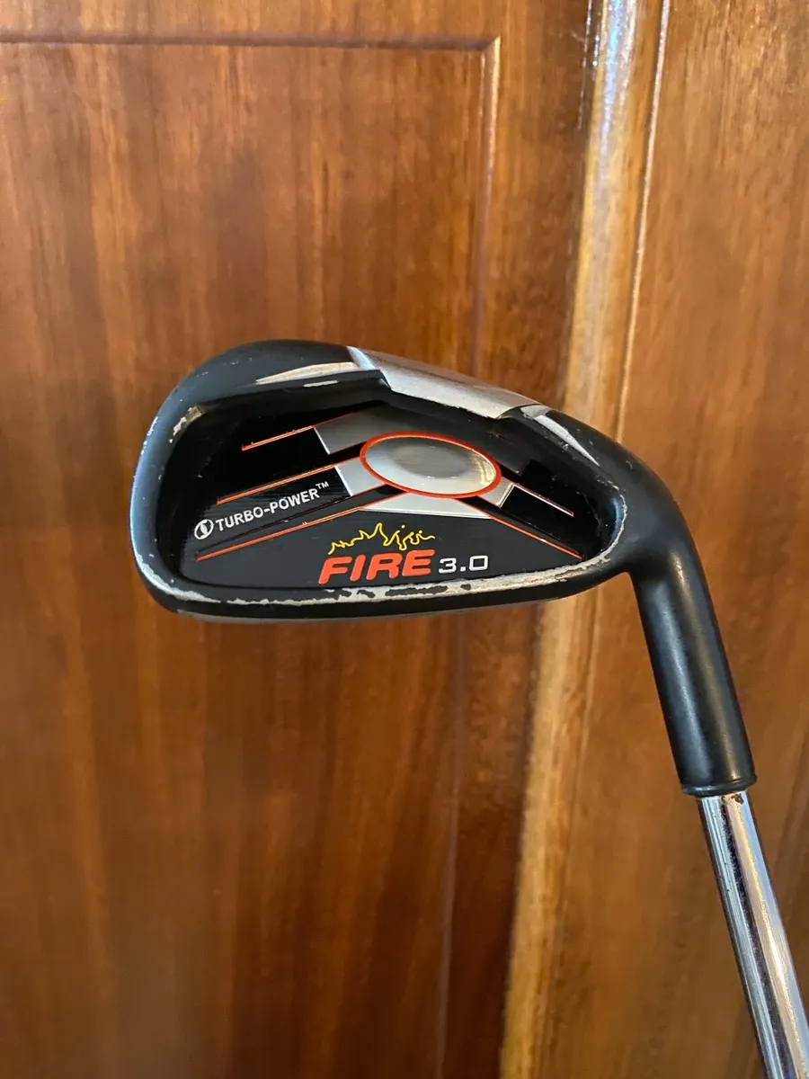 Beautiful Starter set of irons & Waterproof Bag - Image 3