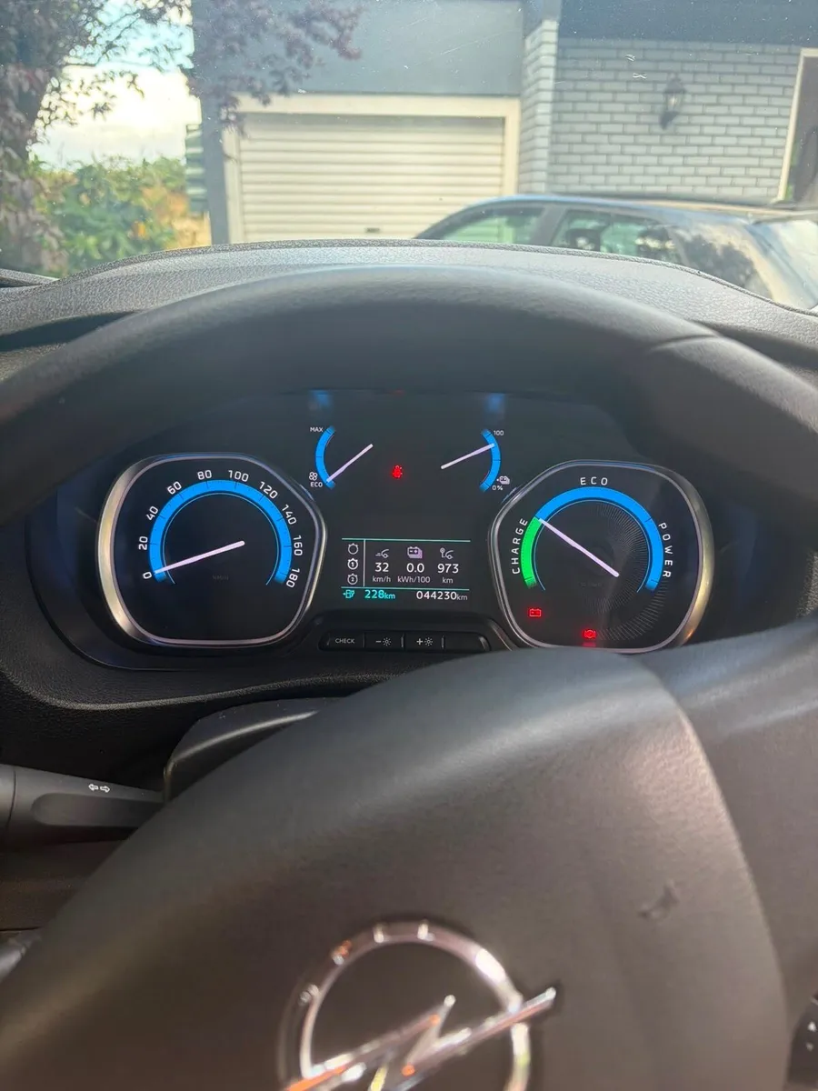 Opel Vivaro EV - Image 4