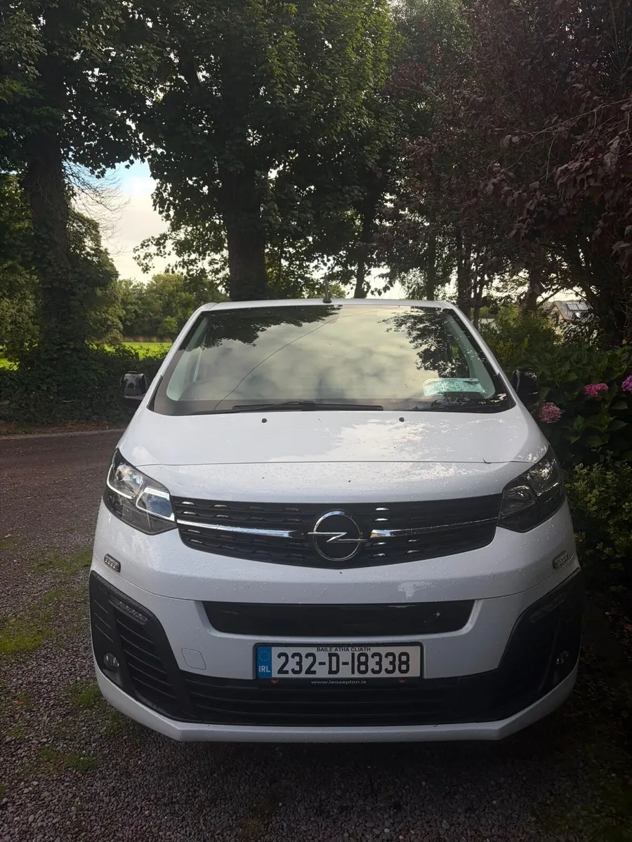 Opel Vivaro EV - Image 2
