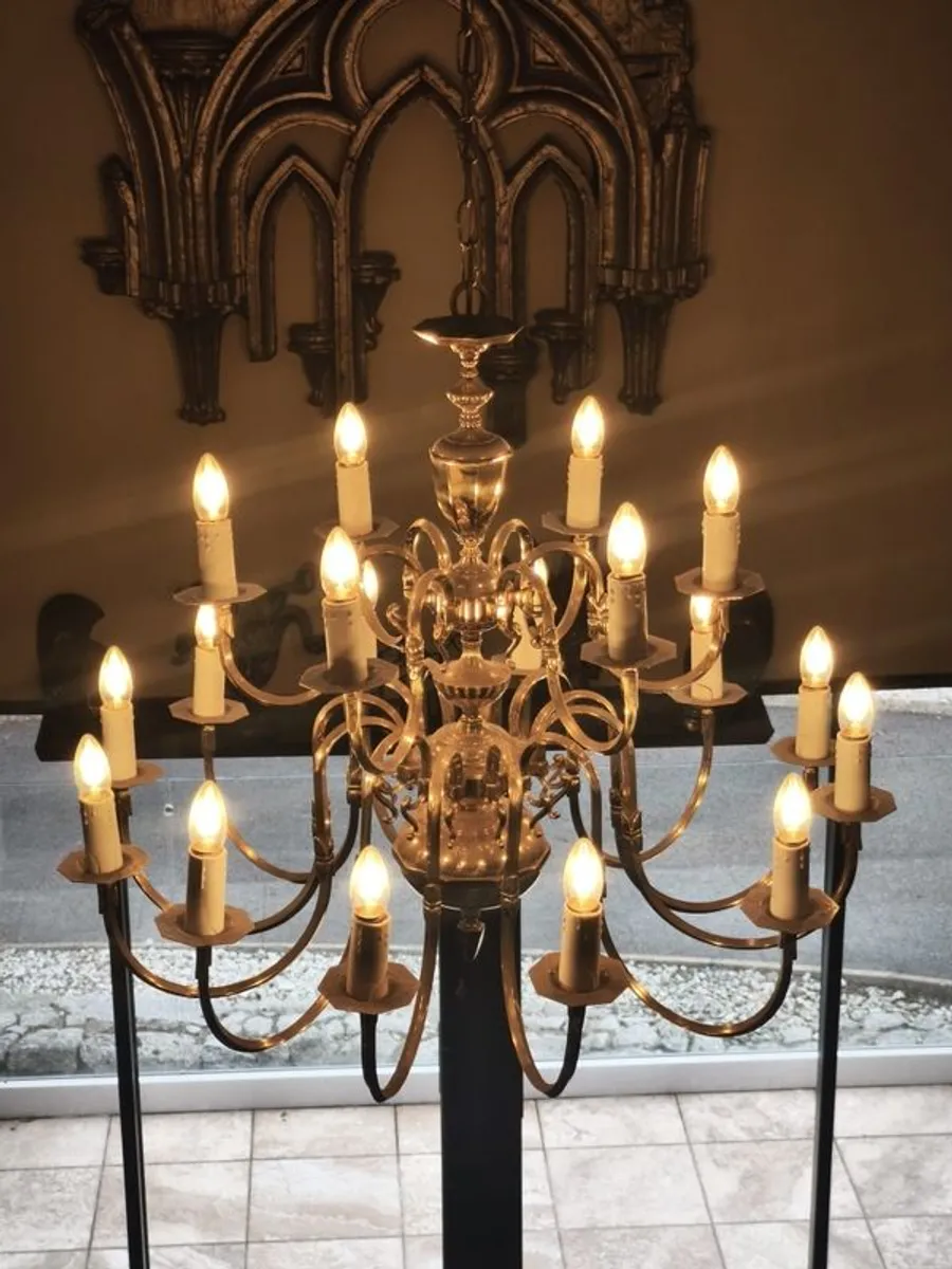 chandelier - Image 1