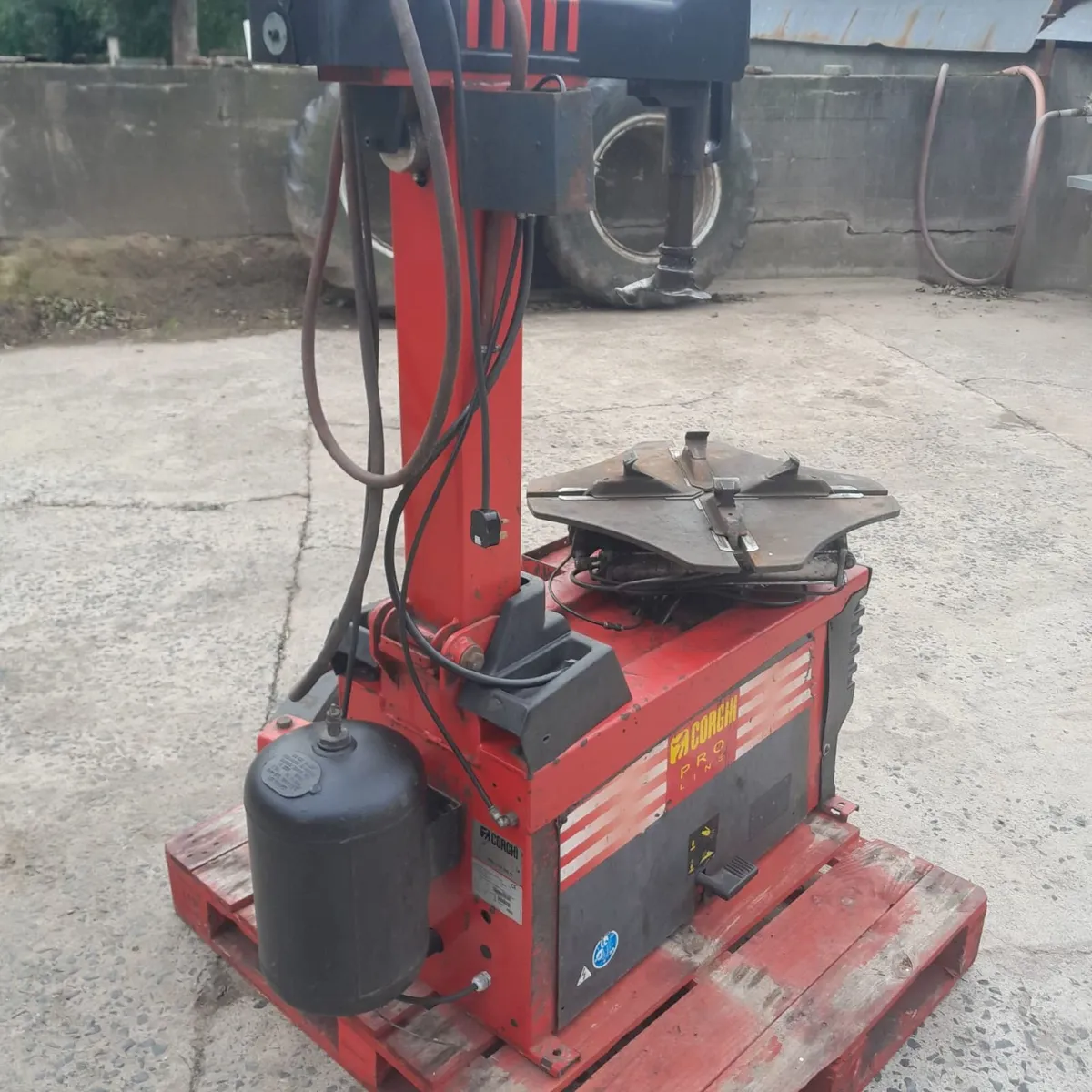Corghi Tyre Changer / Machine and Balancer - Image 1