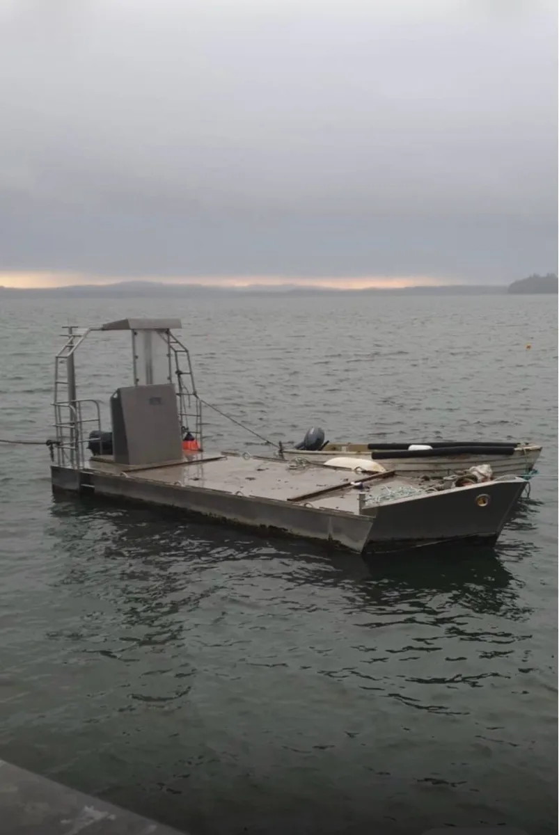 aluminum workboat - Image 1