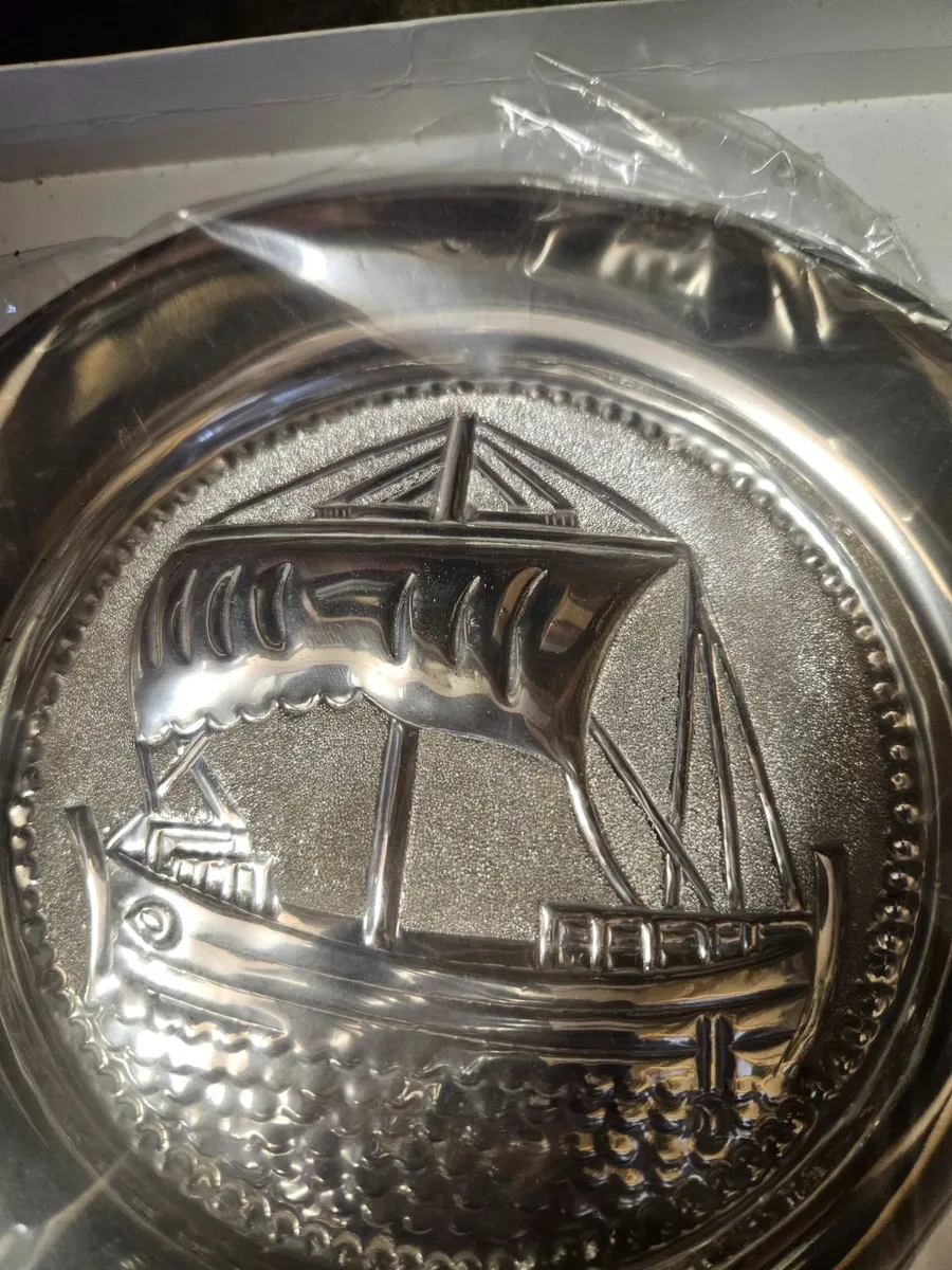 Metal Wall Decorative Wall Plate - Image 4