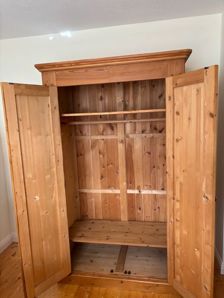 Wardrobe - Image 2