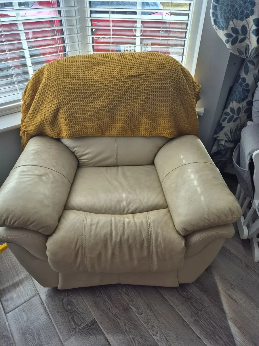 Corner cream leather couch - Image 3