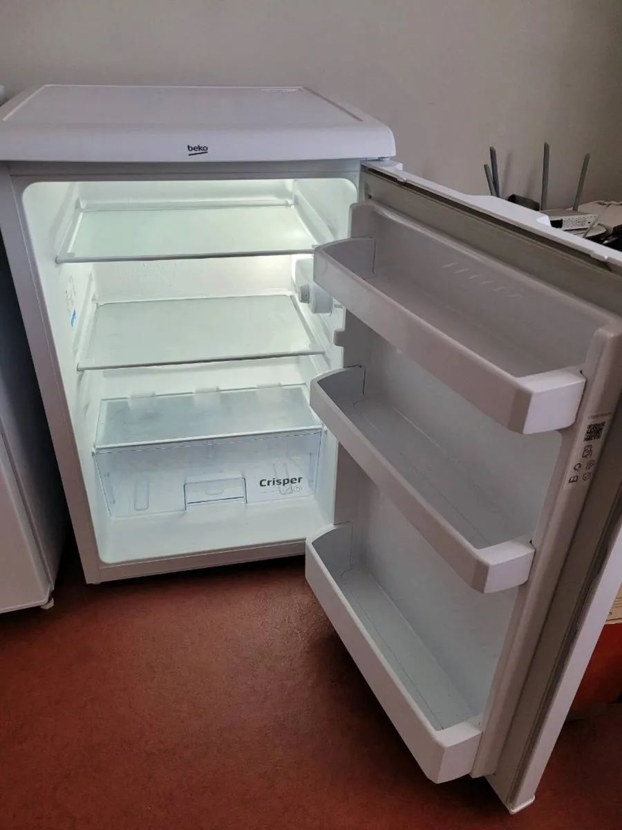 Fridge + freezer - Image 2