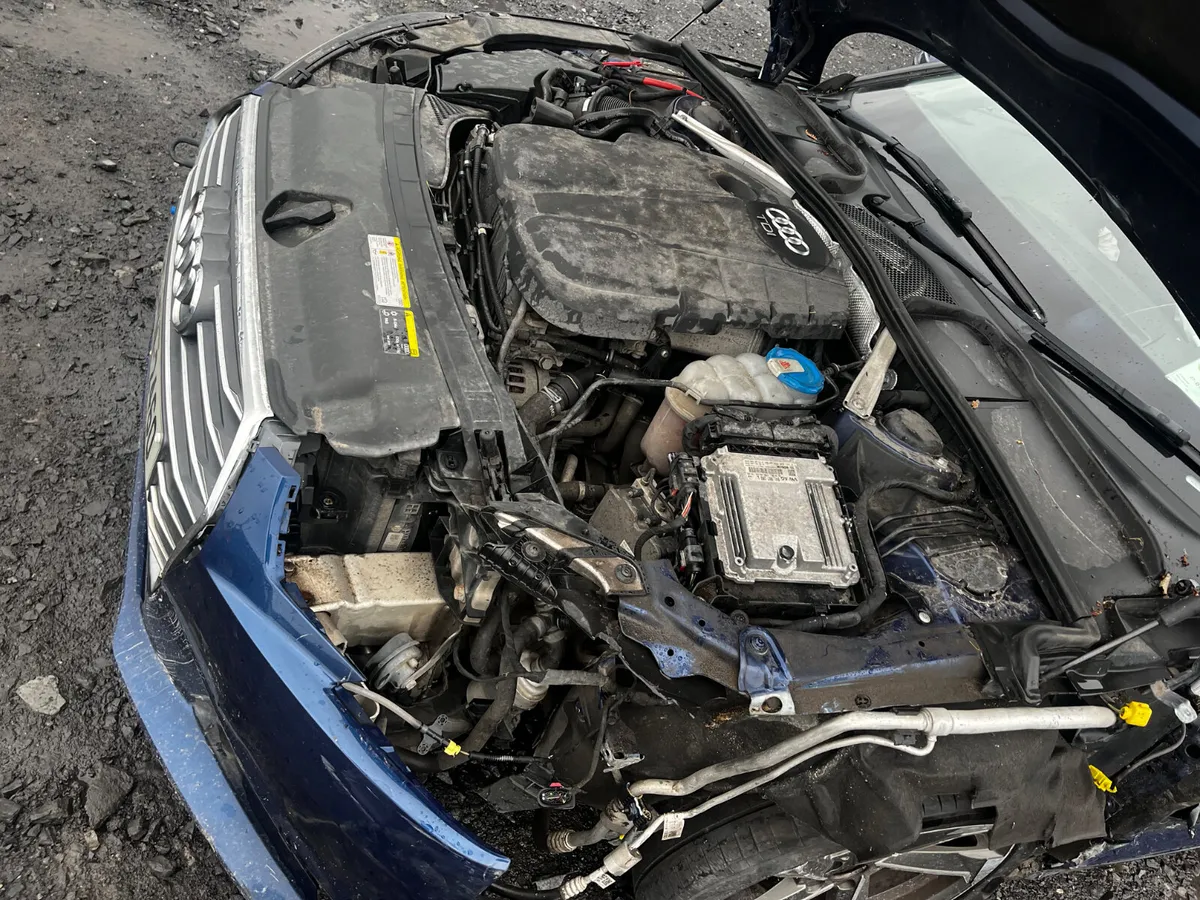 16 Audi A4 2.0 Tdi  manual - Image 2