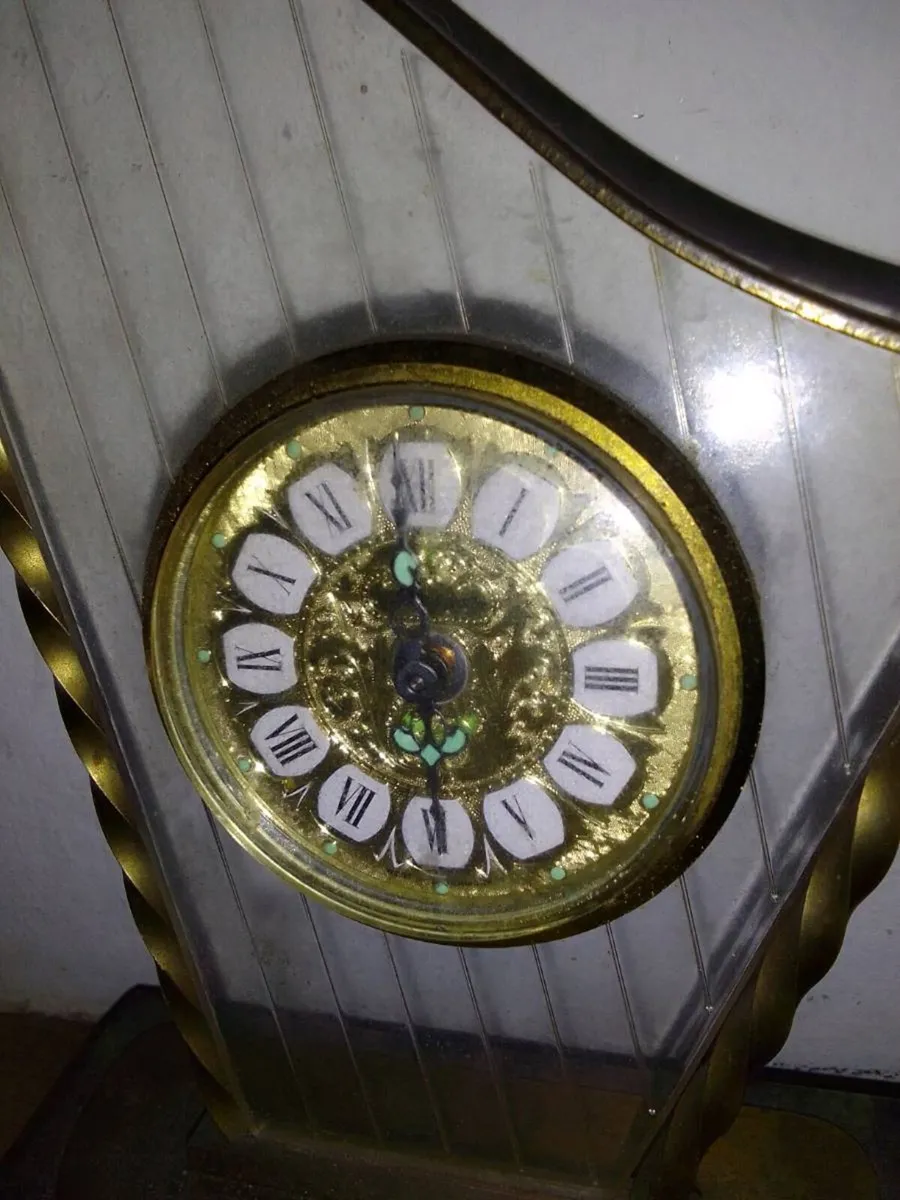 Vintage blessing wind up mantle clock - Image 3