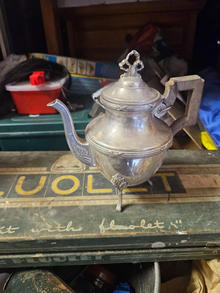 Vintage EPNS Tea Pot - Image 2