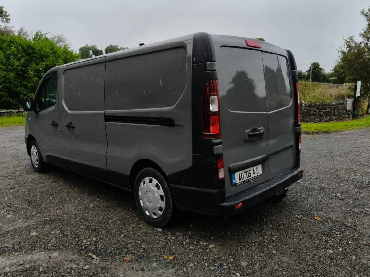 Renault Trafic 2016 - Image 3