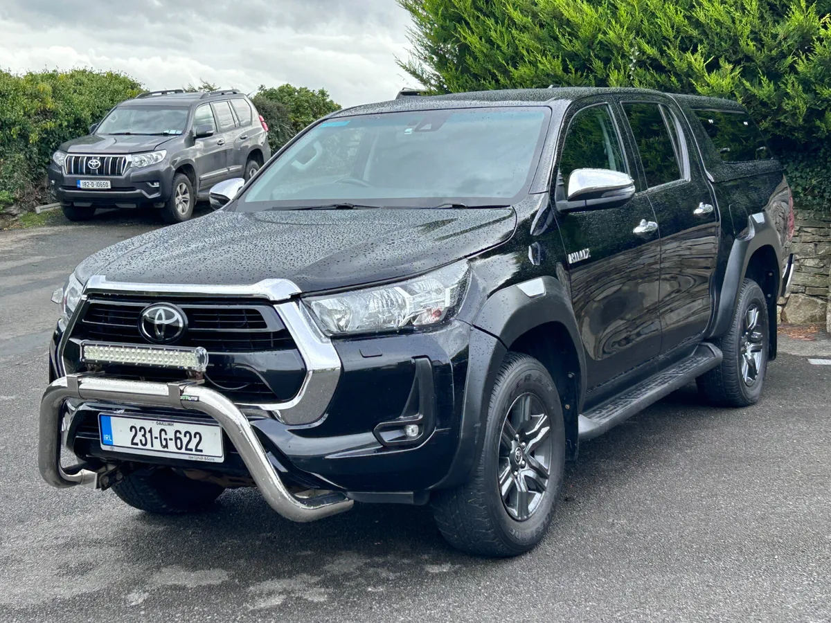 2023 Toyota Hilux 2.8 SR5 204 Bhp - Image 4