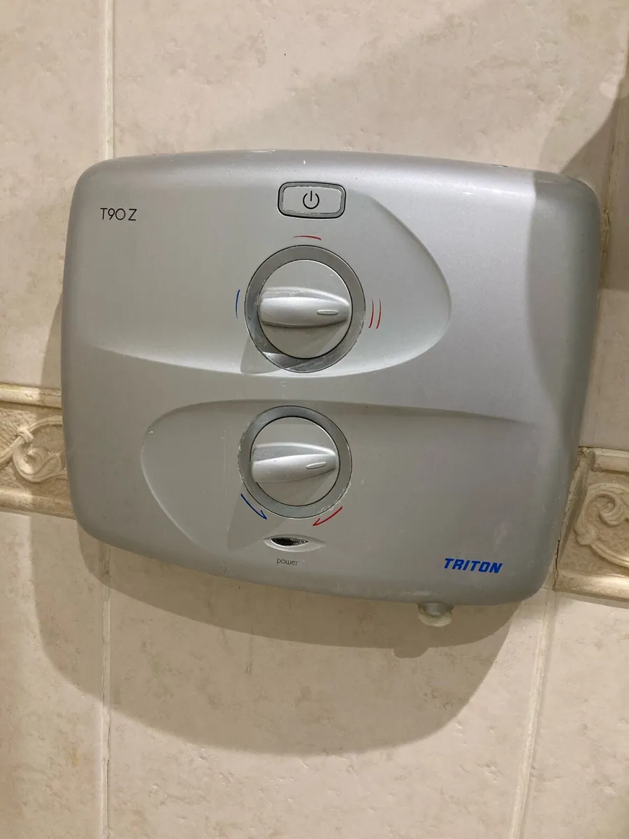 Triton T90z instant electric shower - Image 1