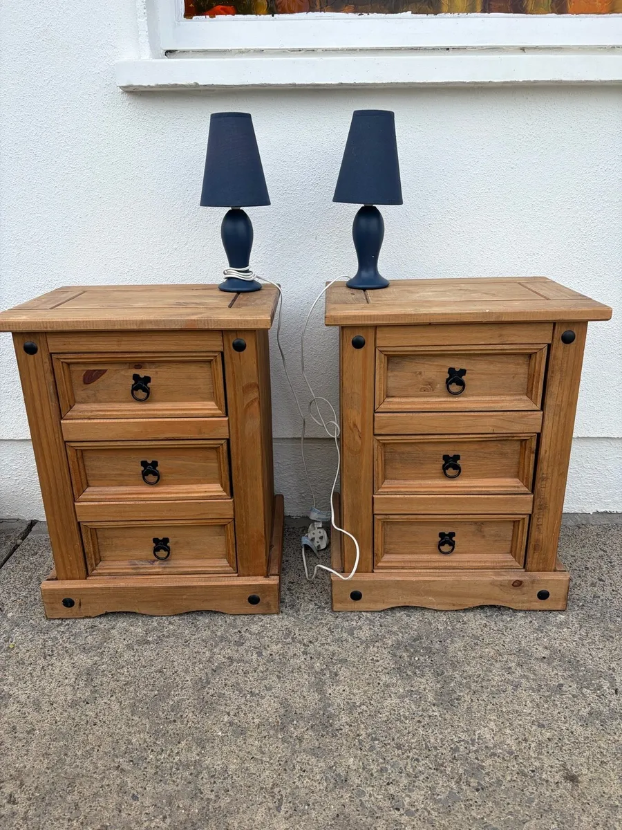 2 x mexican pine bedside tables/ lockers +2 lamps - Image 1