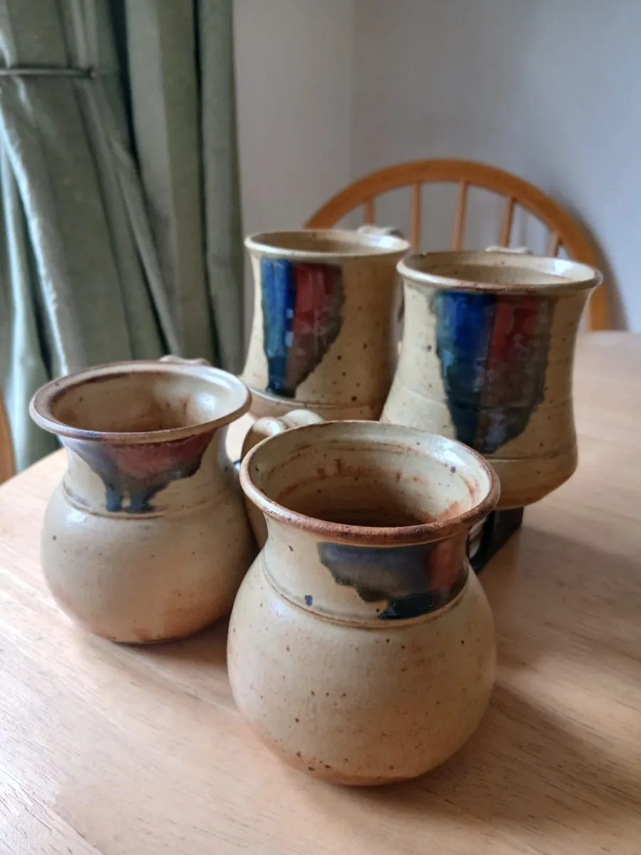 Pottery pieces - Image 1