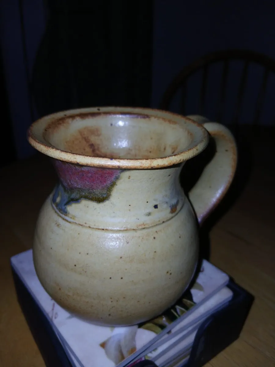Pottery pieces - Image 2