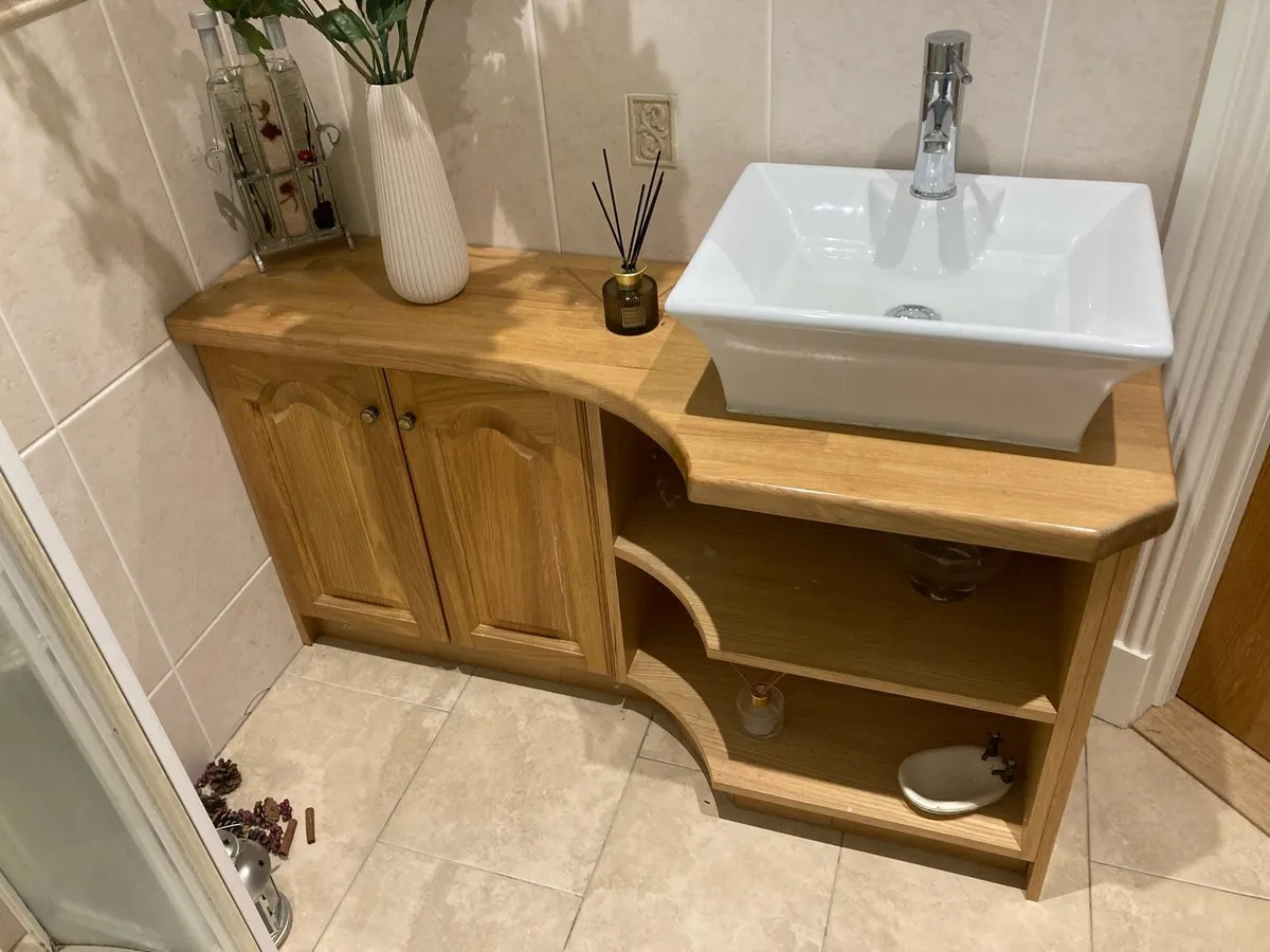 Wash hand basin and unit - Image 1