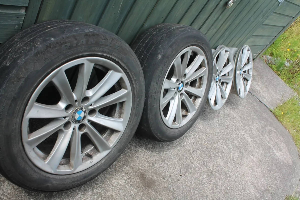 BMW Wheels and Roof Bars - Image 2