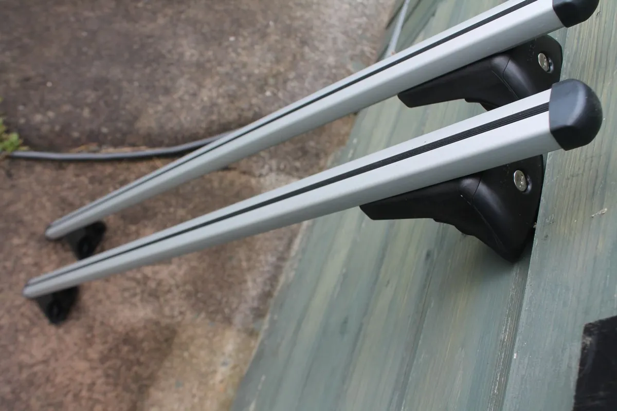 Roof Bars for solid roof rails - Image 2
