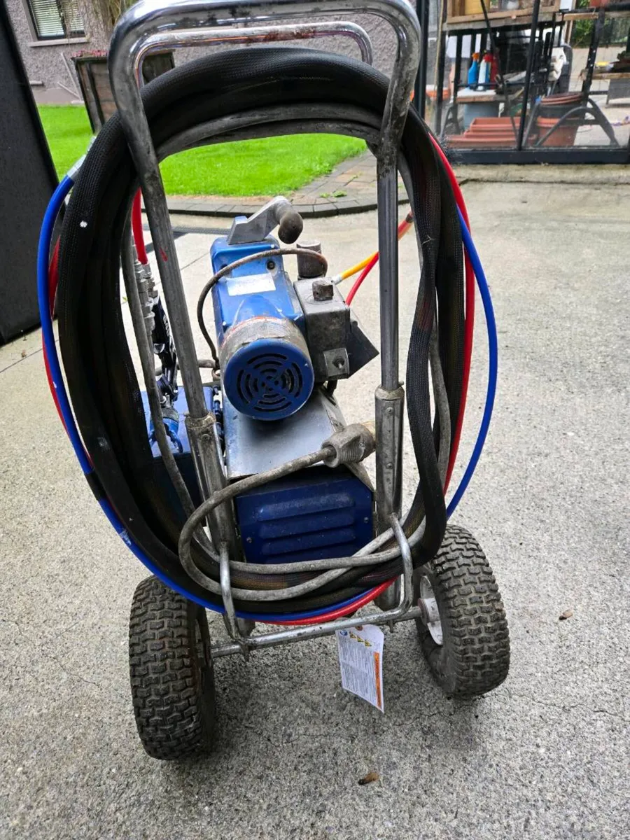 Graco air assisted airless sprayer - Image 4