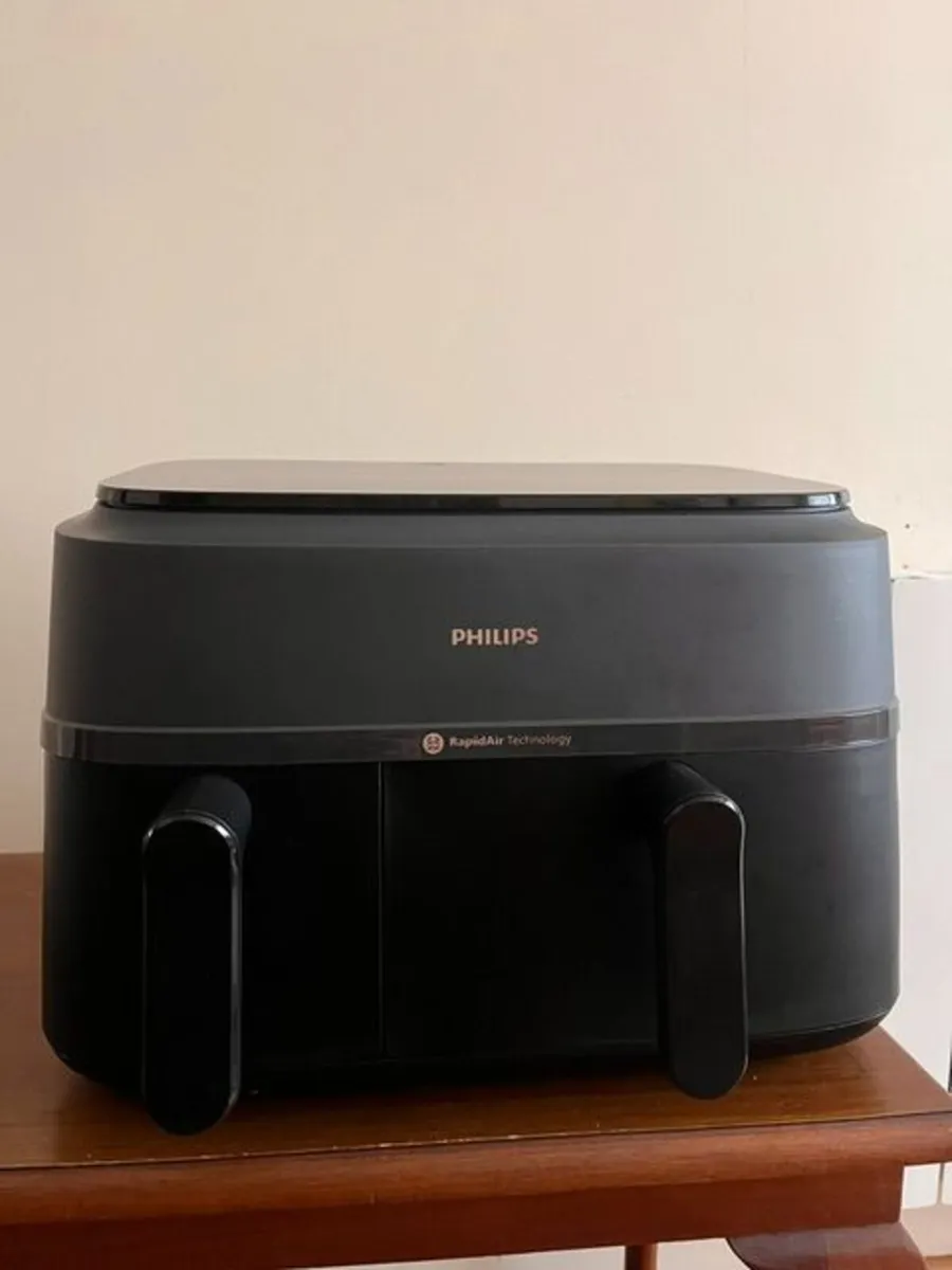 Philips Air Fryer 3000 Series Dual Basket 9L - Image 1