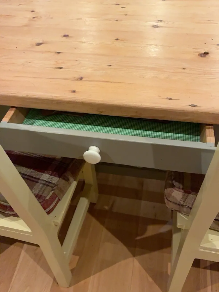 Solid Pine Lenihans Dining Table with 7 Chairs - Image 2