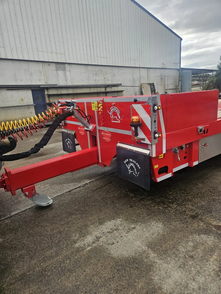 A&W Low Loader - Image 3