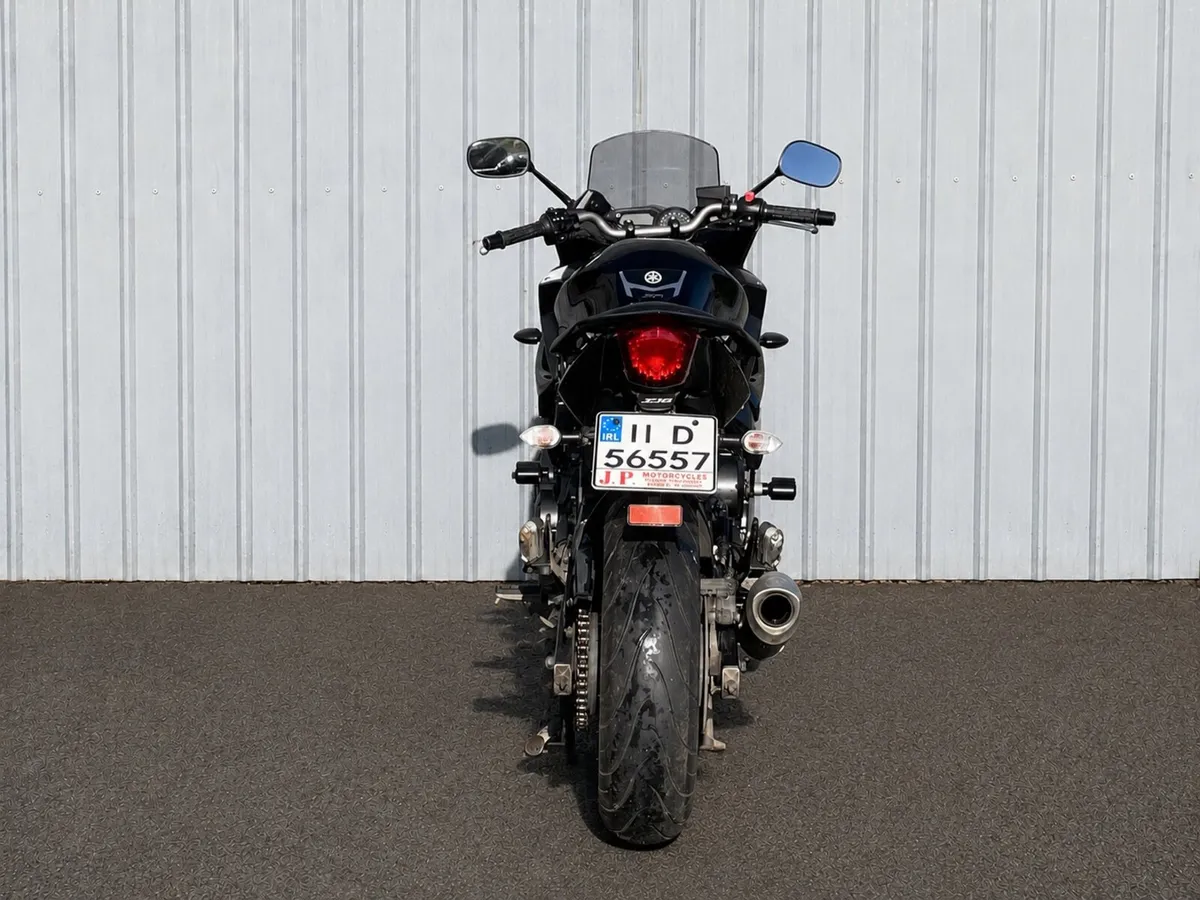 YAMAHA XJ6 Diversion 2011 - Image 2