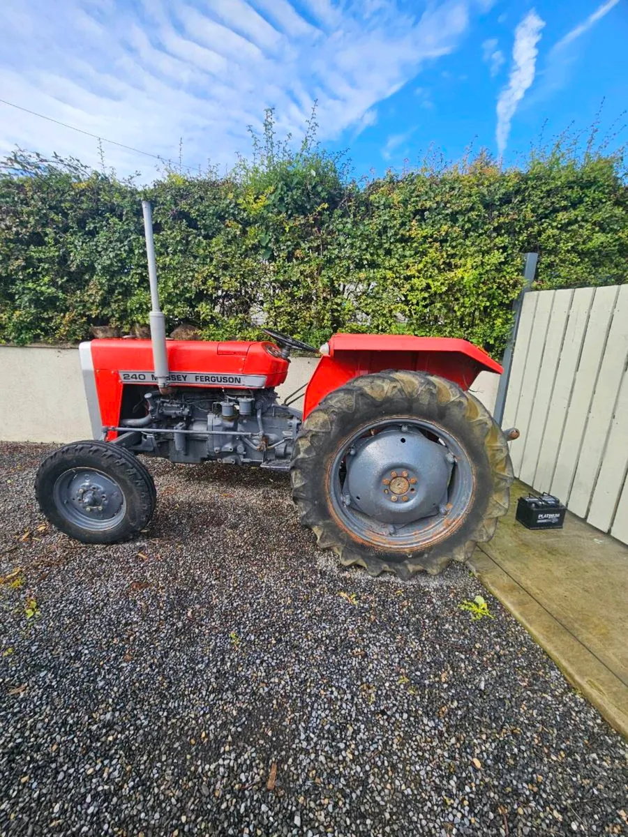 Massey Ferguson 240 – Engine Completely Rebuilt - Image 4
