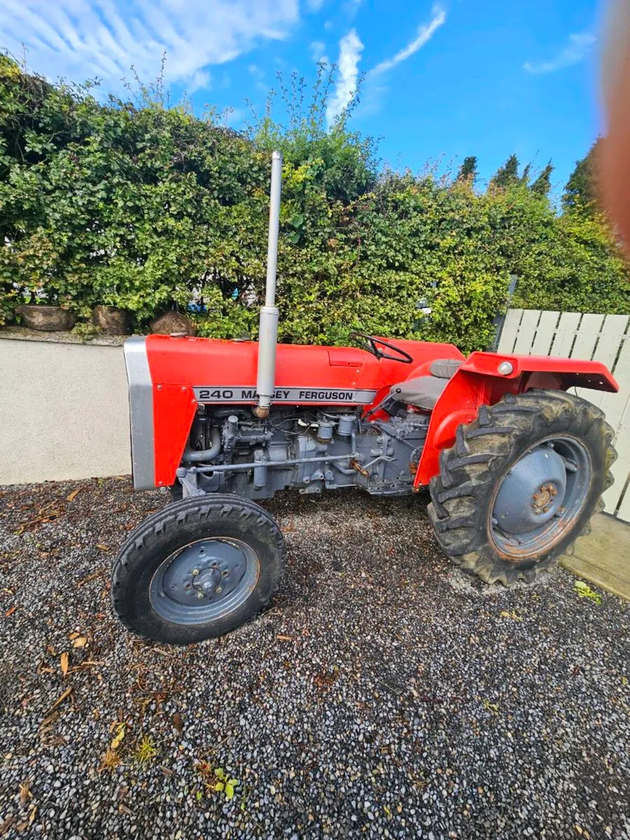 Massey Ferguson 240 – Engine Completely Rebuilt - Image 3