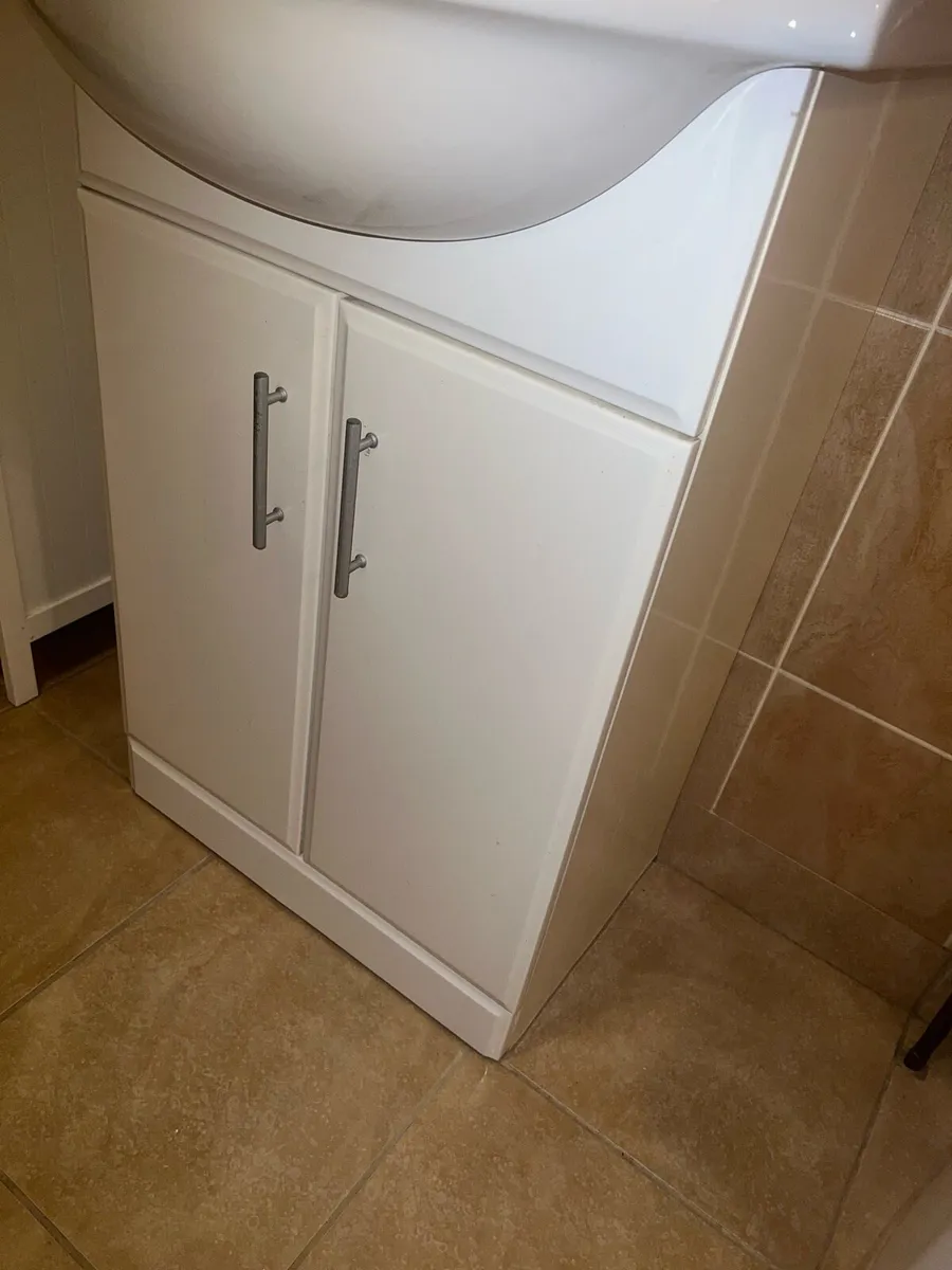 Bathroom vanity unit without the basin - Image 3